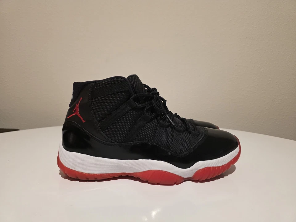 Air Jordan 11 Bred [Negro/Rojo] Retro (2012) Talla 11 [378037 010] Foto 4 de 4