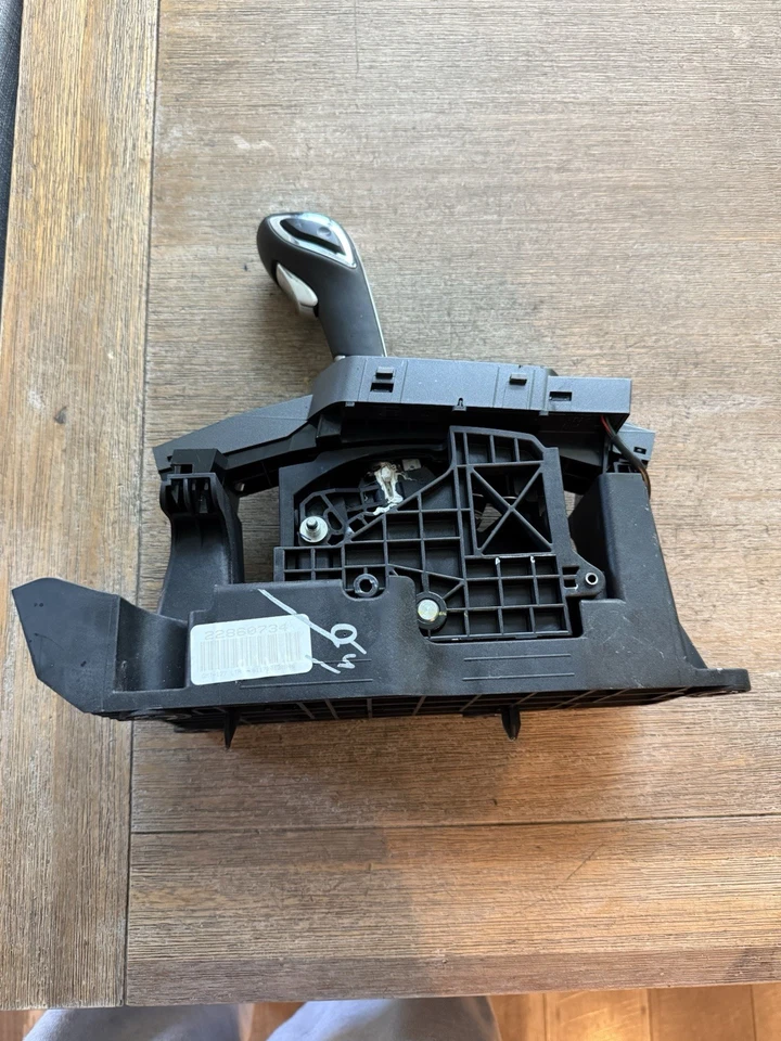 2010-2015 GMC Terrain Automatic Transmission Shift Lever Used 22860734 OEM Foto 4 de 4