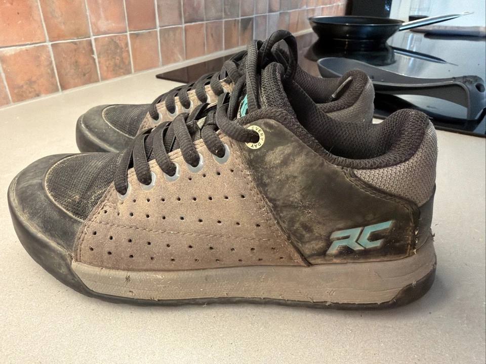 Zapatos de MTB Ride Concepts (Fox) Livewire para jóvenes Foto 3 de 4