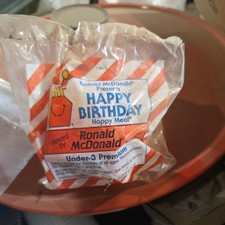 1994 Vintage McDonald s Happy Birthday Happy Meal Toy Ronald McDonald 1 Sealed