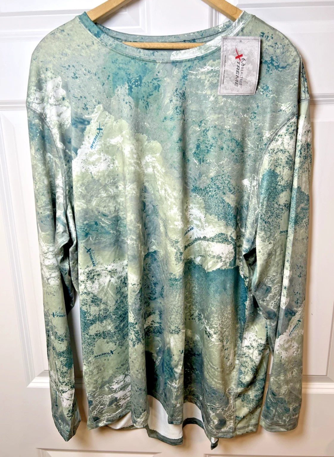 Realtree Fishing Extreme Long Sleeve Shirt 2XL Aqua Camo Moisture Wicking NWT