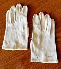 Vintage 1950 - 60 White Formal Cotton Women's Gloves Eyelet Floral Women 8" x 4"