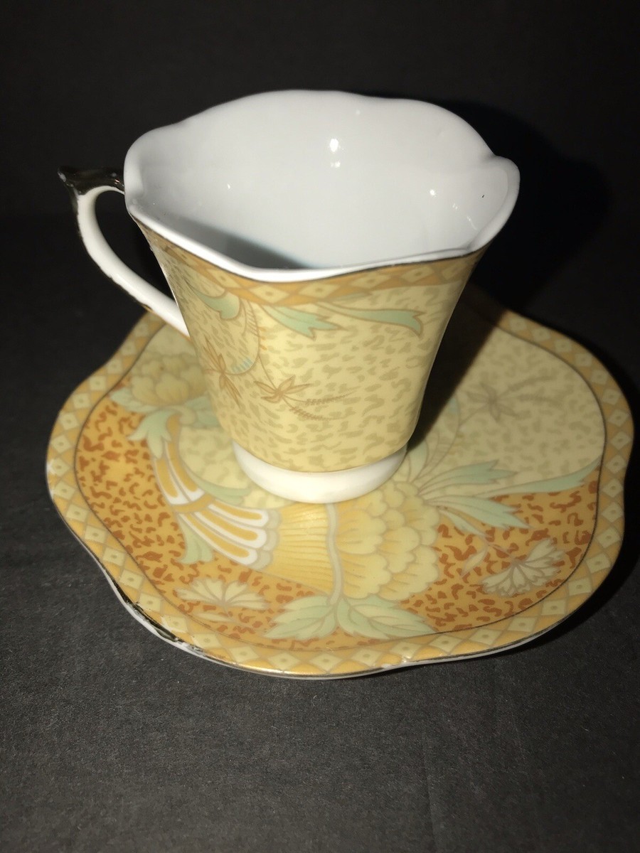 Vintage Yamasen Gold Collection Fine Porcelain Cup and Saucer 24k