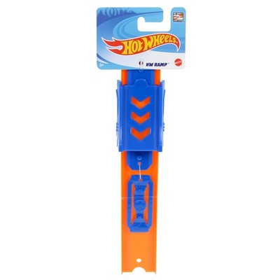 Hot Wheels Track Builder Rennbahnrampe Set mit Schienenstueck und Clips ab 3 J.