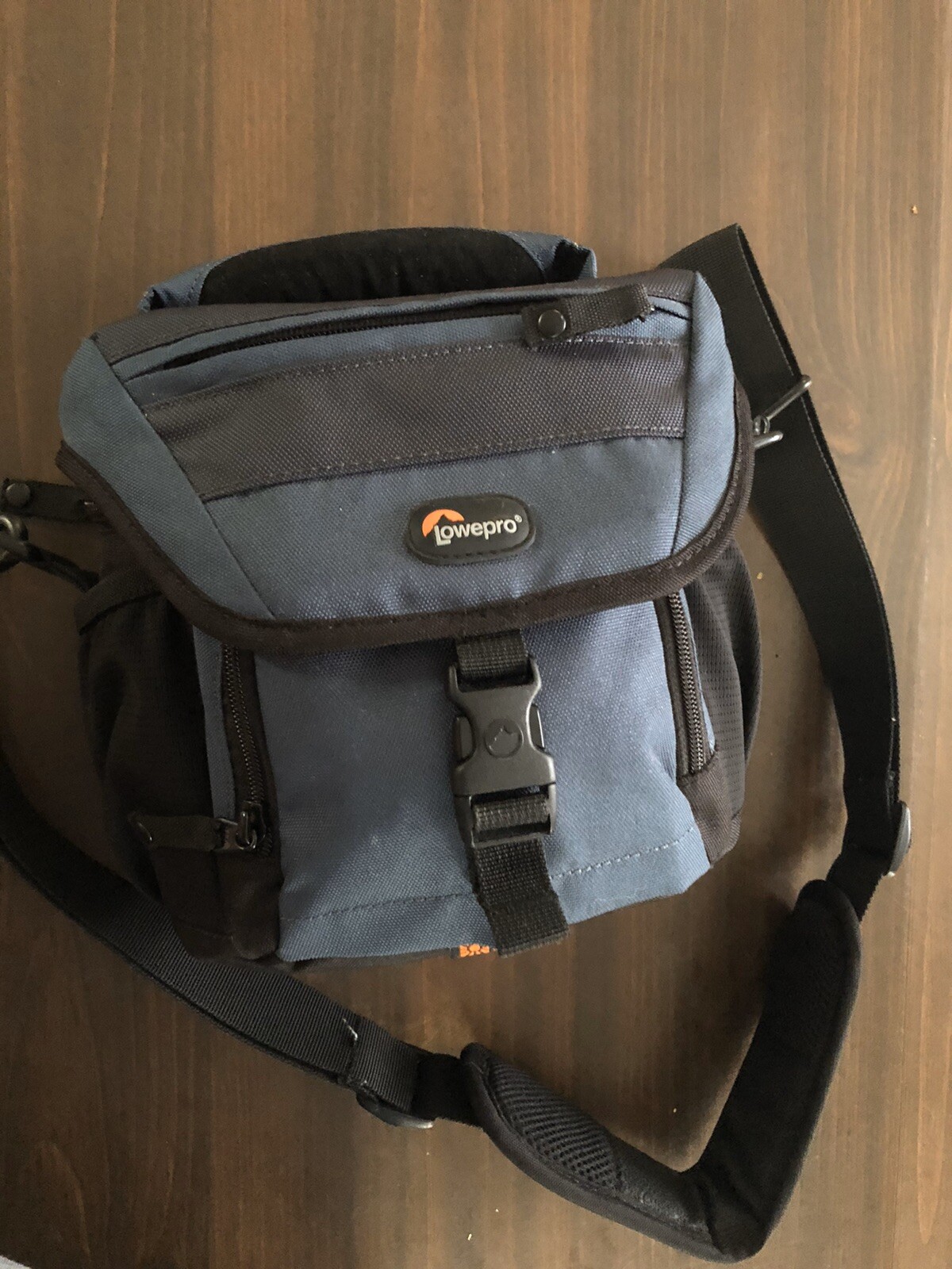 lowepro nova 140