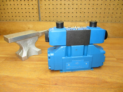 Eaton Vickers DG5V-5-2N-E-M-U-B6-10 *NEW* Hydraulic Valve DG4V-3-6N-M-U-B-60