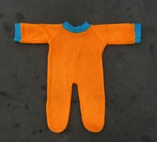 ancien vêtement poupée Bella