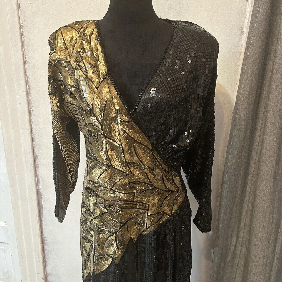 Vestido de Colección Lentejuelas 100% Seda Años 90 Negro Dorado Acanalado Cuello en V Mob Esposa Discoteca Foto 2 de 4