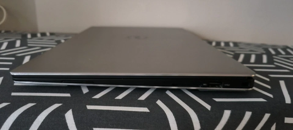 dell xps 13 9343 - p54g Laptop 13inc - Image 4 of 4