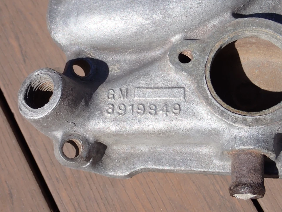 1968 Corvette 427/390HP Aluminum Intake 3919849 OEM GM Oval Port Q Jet Carb RARE - Image 3 of 4