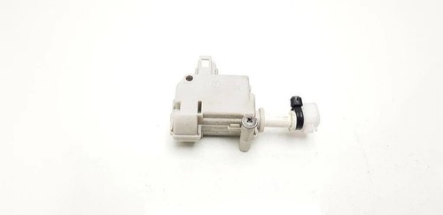 VW PASSAT B7 ALLTRACK 365 Motor für Tankdeckelverriegelung 3C0810773 31110901