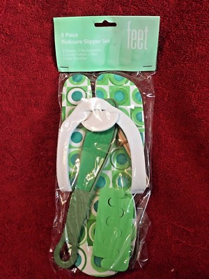 TRU FORGE GREEN 9 PIECE PEDICURE SLIPPER SET WITH CUTICLE PUSHERS AND FILES 