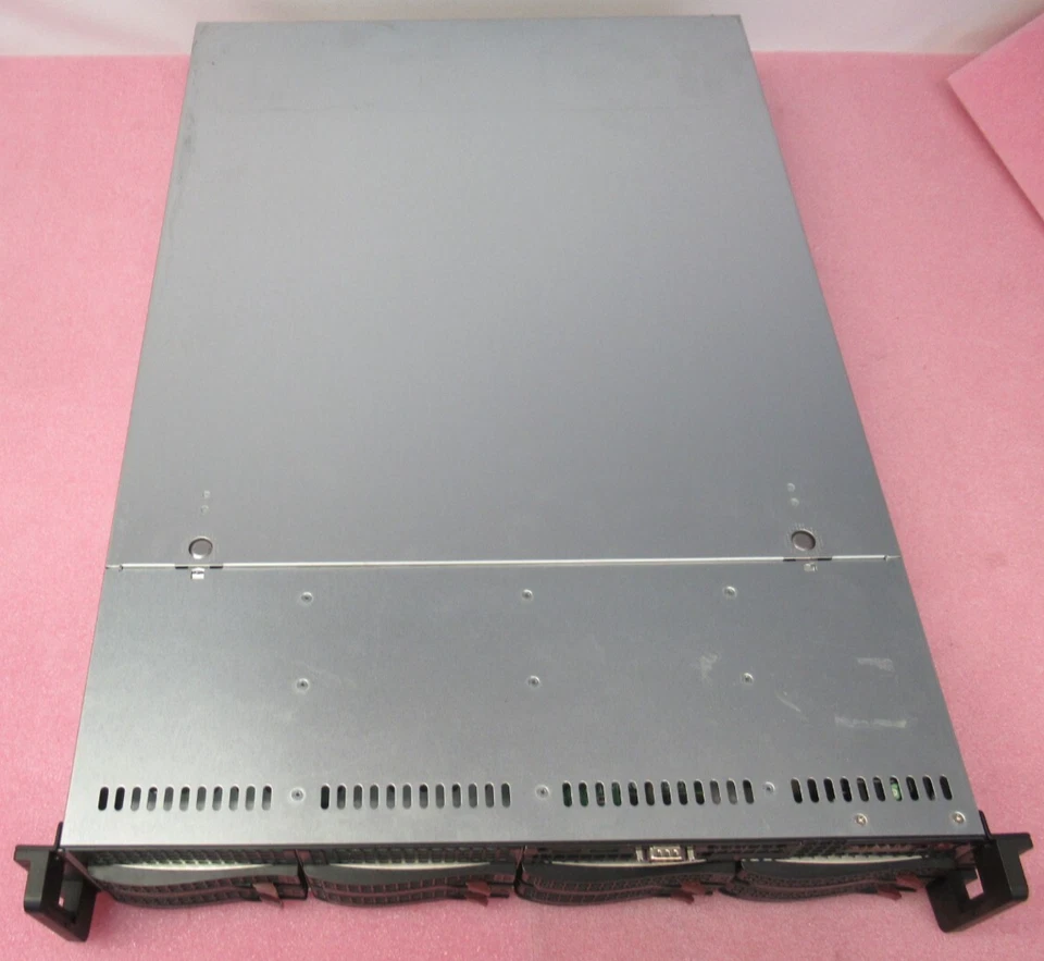 Supermicro SuperChassis CSE-825 2x Xeon 5150 12GB RAM 6x 300GB HDD 2U Server - Image 2 of 4