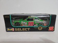 Revell 18 Bobby Labonte Interstate Batteries 1/24 Diecast Nascar