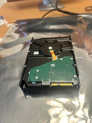 Lenovo Thinksystem Seagate 8TB SAS 12GB 7E8 02JK285 3 1/2 Hard