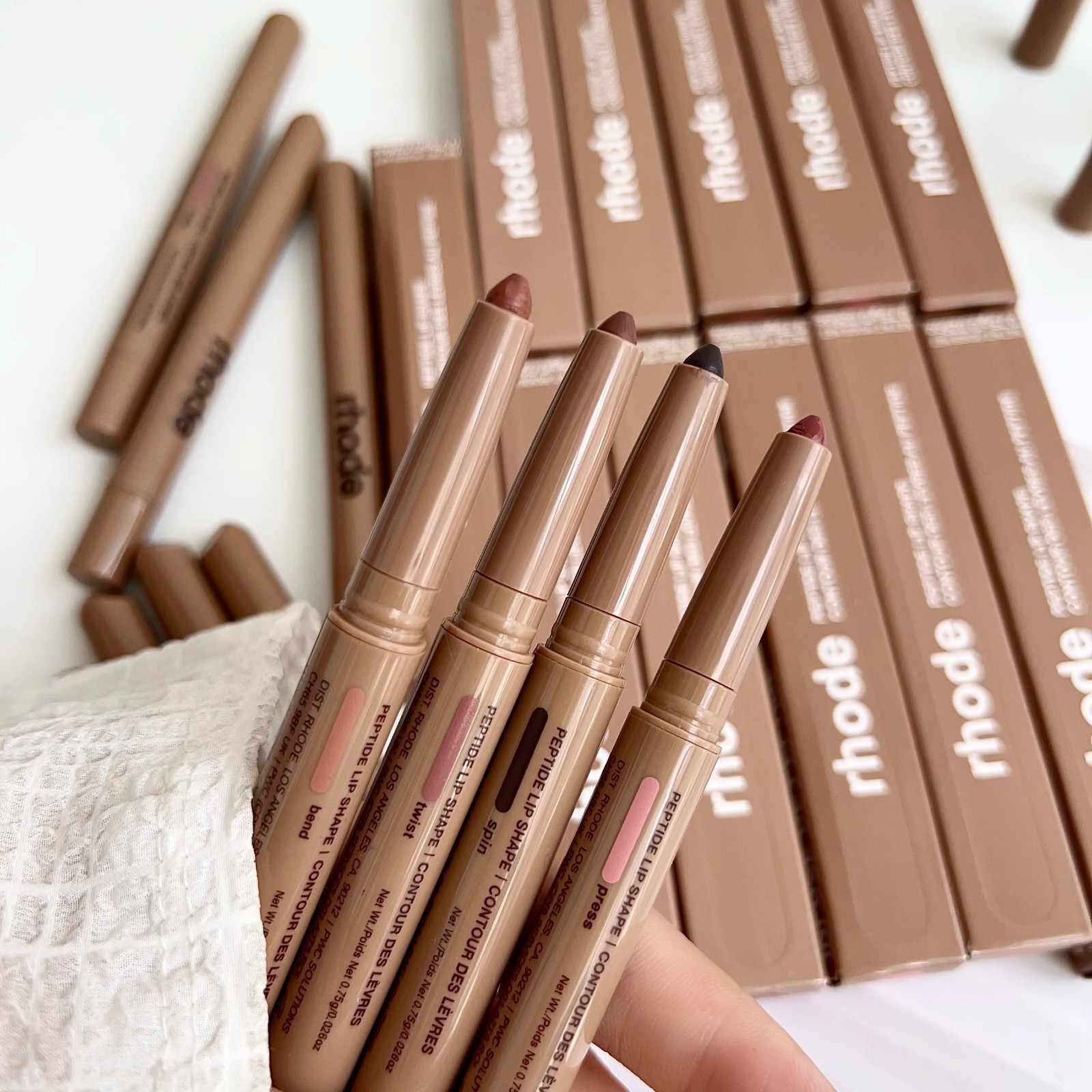 Rhode Skin Peptide Lip Shape Liner - NEW *AUTHENTIC* ~ FAST SHIPPING ~