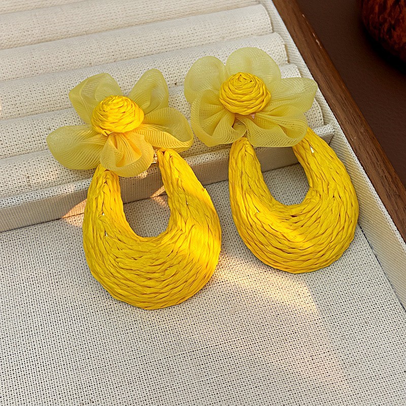 Woven Lafite Grass Pendant Earrings Women's Vacation Style Mesh Flower Ear Studs