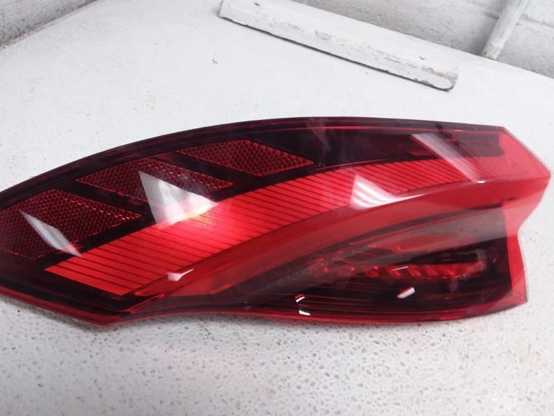 Maserati Grecale 2023 RIGHT Tail light P/N 670157333