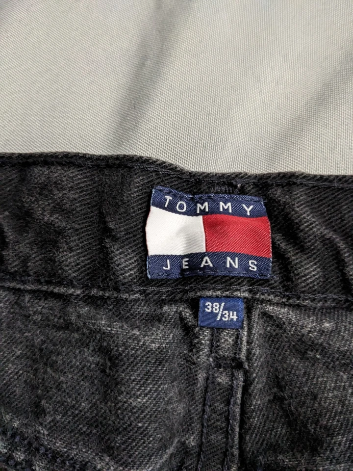 Vintage Tommy Hilfiger Jeans Mens Size 36X33 Black 90s Flag Logo Y2K Dark Wash - Image 3 of 4