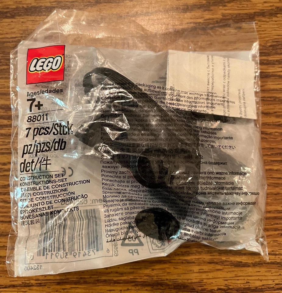 LEGO Powered Up kit 88009 88011 for Holiday Express Train 10361 please read - Image 3 of 3