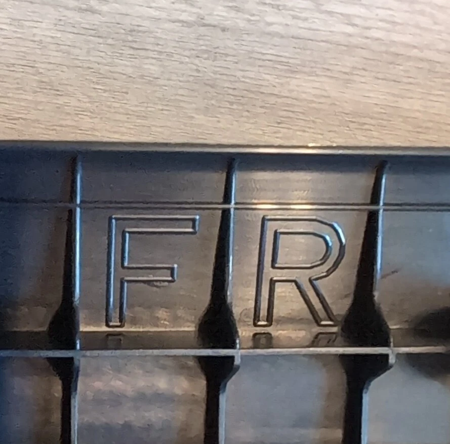 MAZDA CX-5 2017-2021 umbral de la puerta del pasajero delantero derecho placa de desgaste moldura OEM Foto 4 de 4