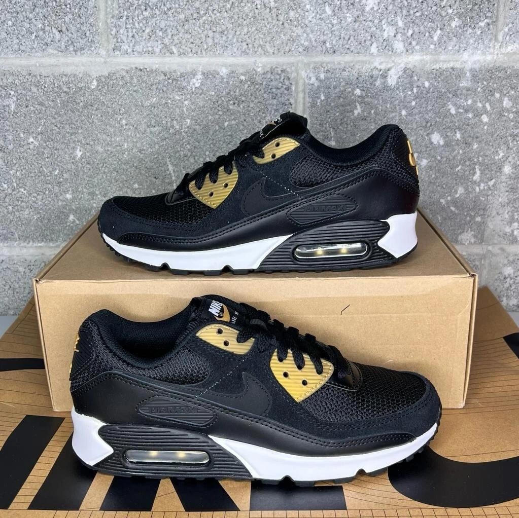 New air max hotsell black and gold