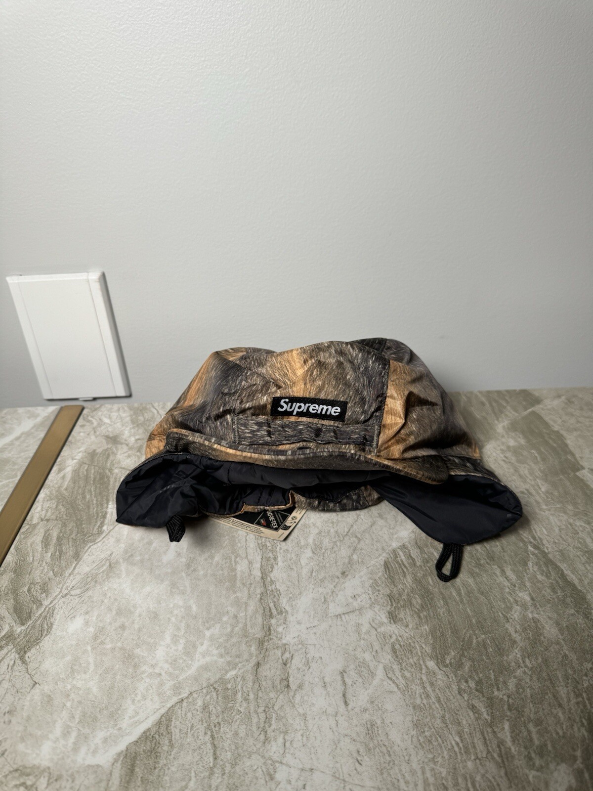 Supreme/GORE-TEX Earflap Cap