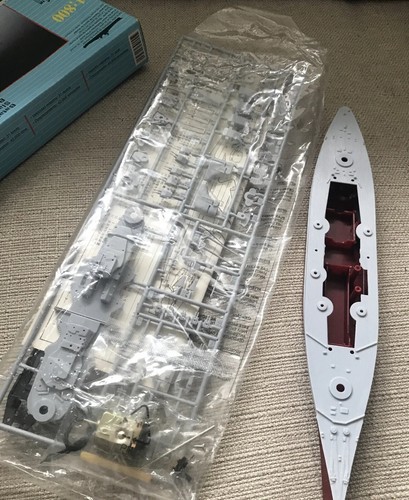 Aoshima 1/700 Wasserleitung Serie Bismarck Schlachtschiff Modellbausatz WL.B101-800 Plus. - Bild 18 von 23