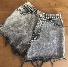 Vintage Sasson 80 s Mom Shorts High Waisted Rise Size 24 Made In USA