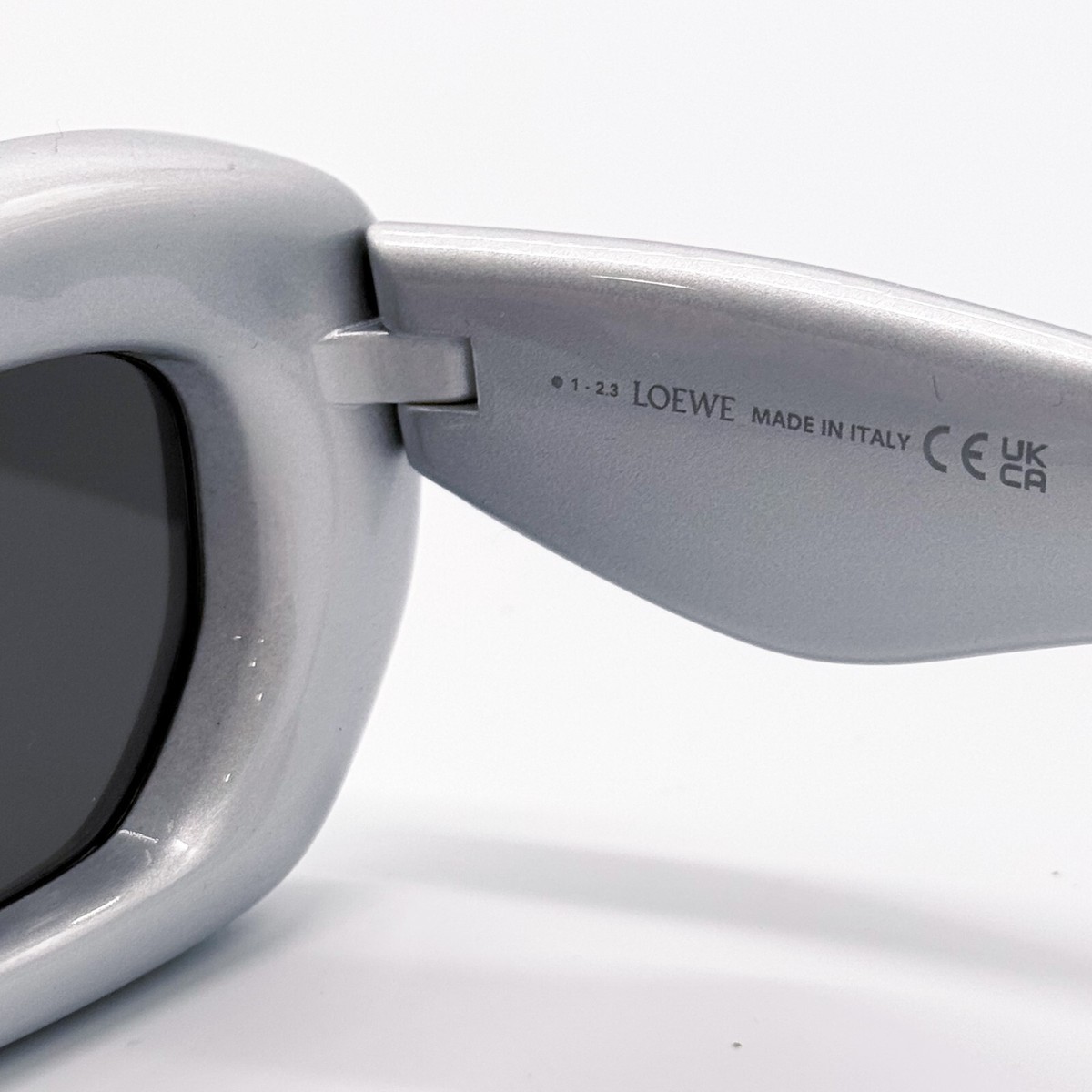 NEW LOEWE LW40117I 20C SILVER UNISEX SUNGLASSES LOEWE | eBay display picture 2