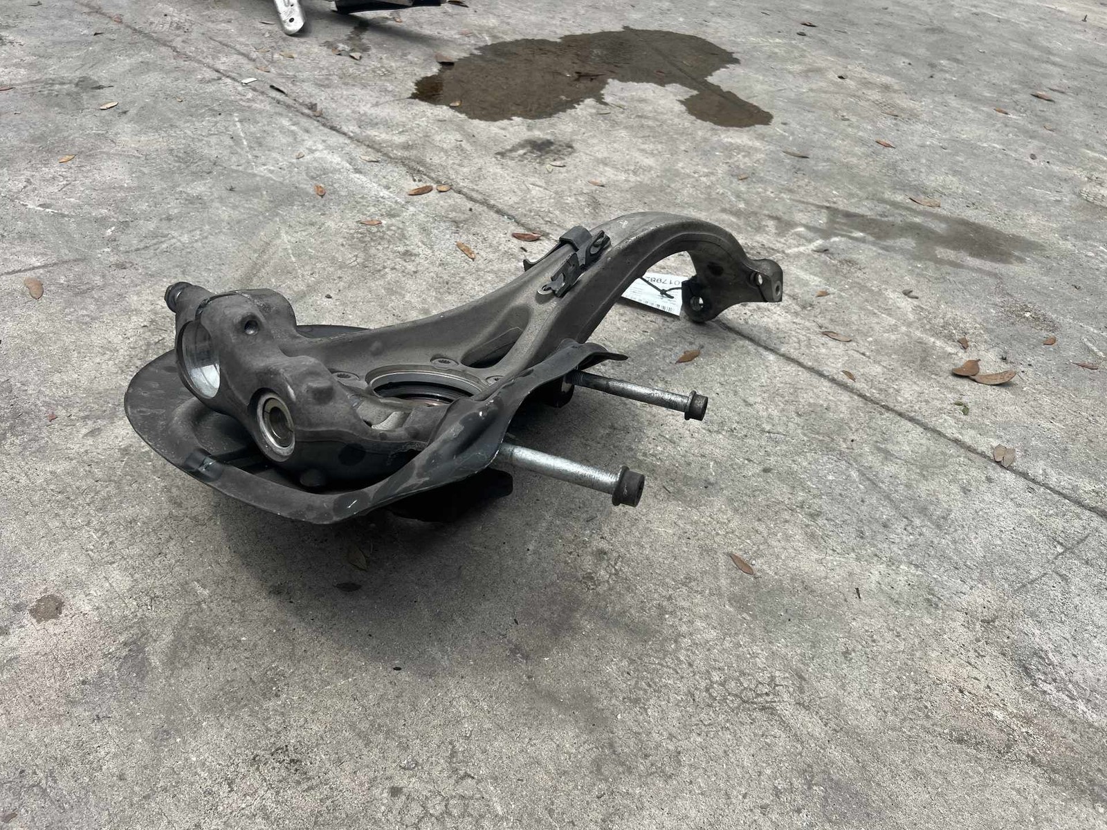 Bentley Bentayga 2015-2020 Front Right Steering knuckle P/N 4M0407560A