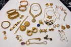 Vintage Designer Jewelry Lot Avon Monet Napier Trifari Barrera Laurel Burch — photo 1
