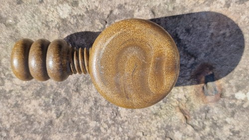 Vintage Treen Screw Nutcracker Turned Hardwood Early 20th Century Kitchenalia (photo 2)
