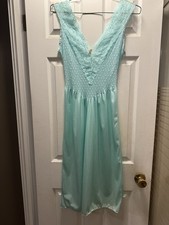 Petra Fashions nightgown Vintage Small Mint G...