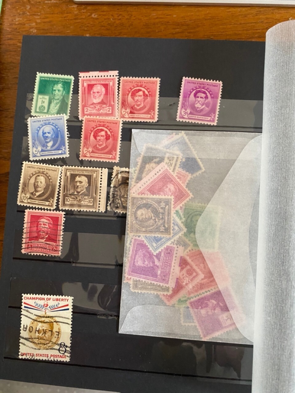 USA Stamp collectors' Stock Book 1850’s’s 1970’s! A range of Mint to