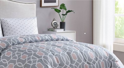 4 Pc Ellison ''WESTPORT Peach'' 2-Looks Bed-In-A-Bag ~ Queen 86W x 90L REDUCED NEW