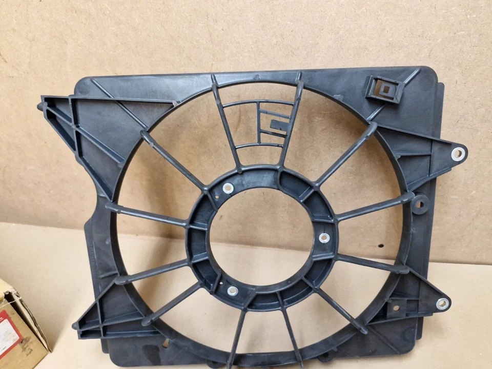 Honda Civic Mk8 2005-2012 Condenser Fan Shroud 38615-RSR-E01 Genuine NEW OEM - Image 2 of 4