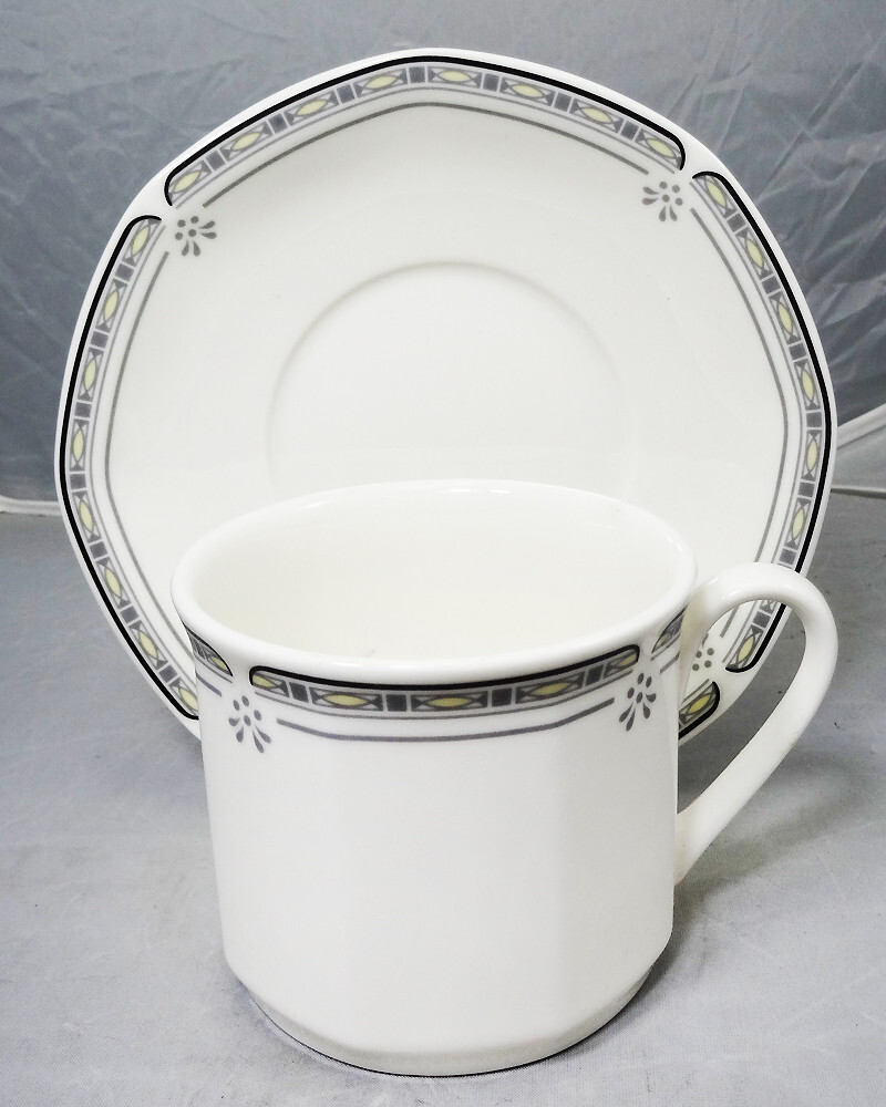 工芸品 woo NEWPORT LS1083 by Royal Doulton Tea Cup & Saucer NEW NEVER