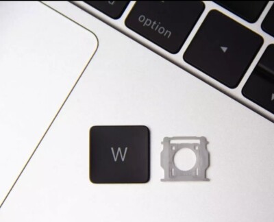 DolphinTek-Replacement Individual Key Cap w. Hinge ForM1 M2 MacBook Pro A2141,A.