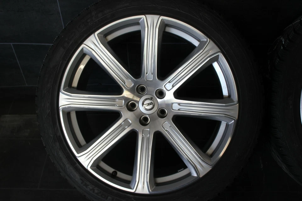 Original Volvo XC90 II Alufelgen 21 Zoll NEU Winterräder 275 40 r21 107V - Bild 4 von 4