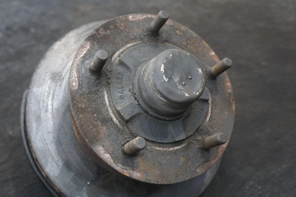 Conjunto de rotor de nudillo de husillo delantero derecho Rolls Royce Silver Shadow 1973 *Nota* Foto 4 de 4