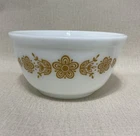 Vintage PYREX 1.5 Qt Mixing Nesting Bowl White & Gold Butterfly Pattern 402