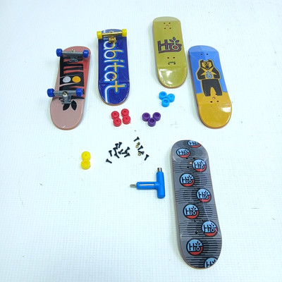 Lot of 5 Tech Deck Assorted Fingerboards Skateboards 96mm Plus parts and wrench