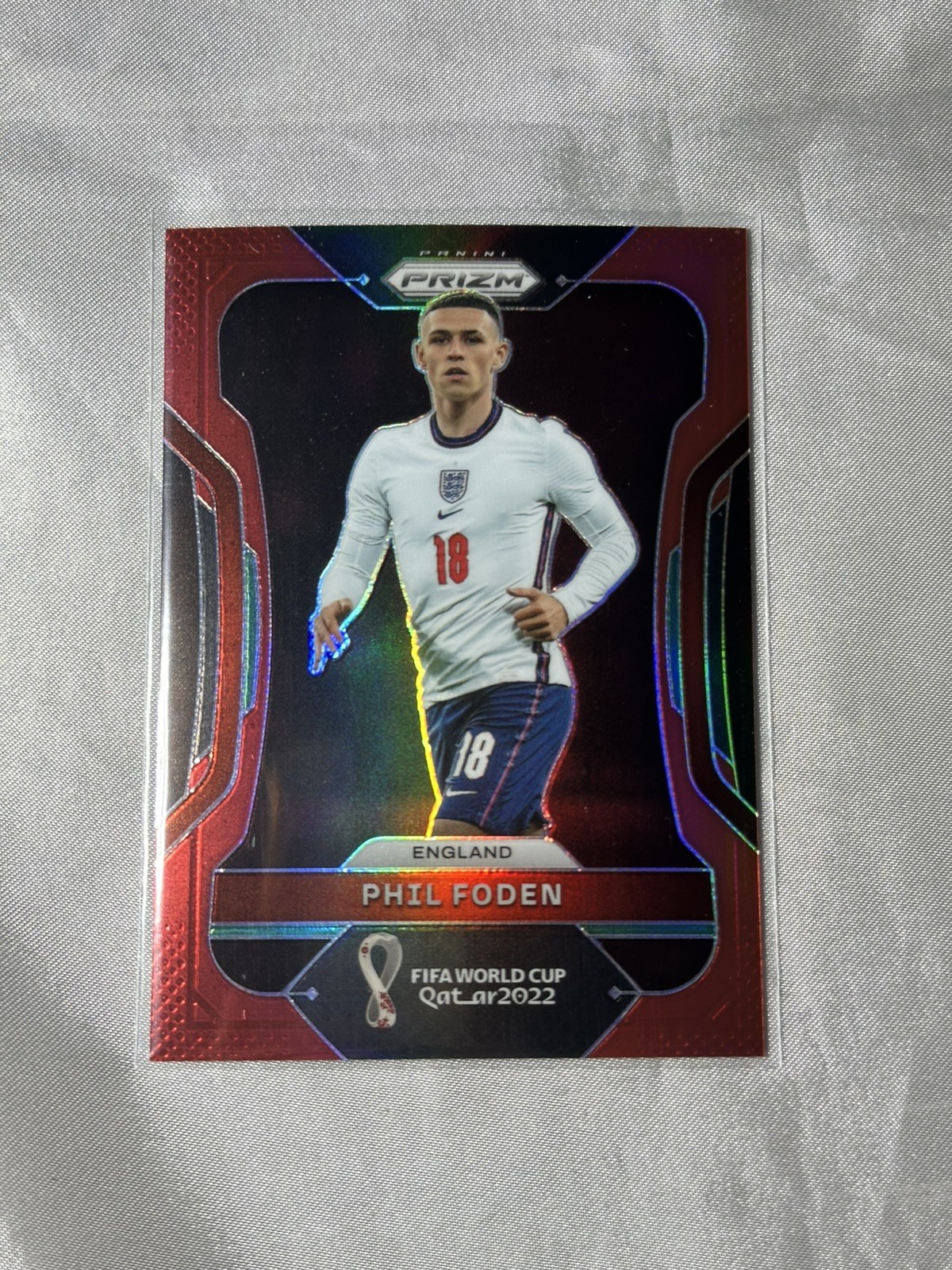 2022 Panini Prizm FIFA World Cup #93 Phil Foden Red Prizm /399 England