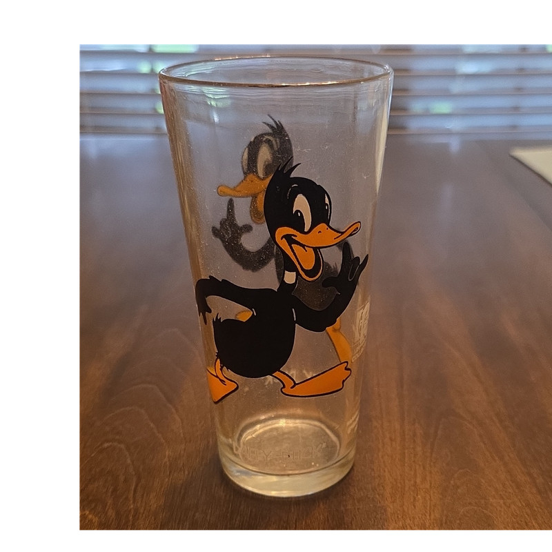 Warner Bros Daffy Duck Looney Tunes Collector Series 12 fl oz Glass 1973
