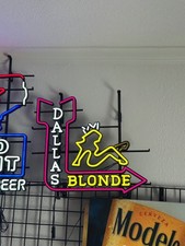 DALLAS BLONDE LED BAR SIGN MAN CAVE GARAGE DECOR LIGHTED SIGN NEW WITH MOTION!!