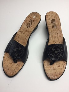 munro ladies sandals