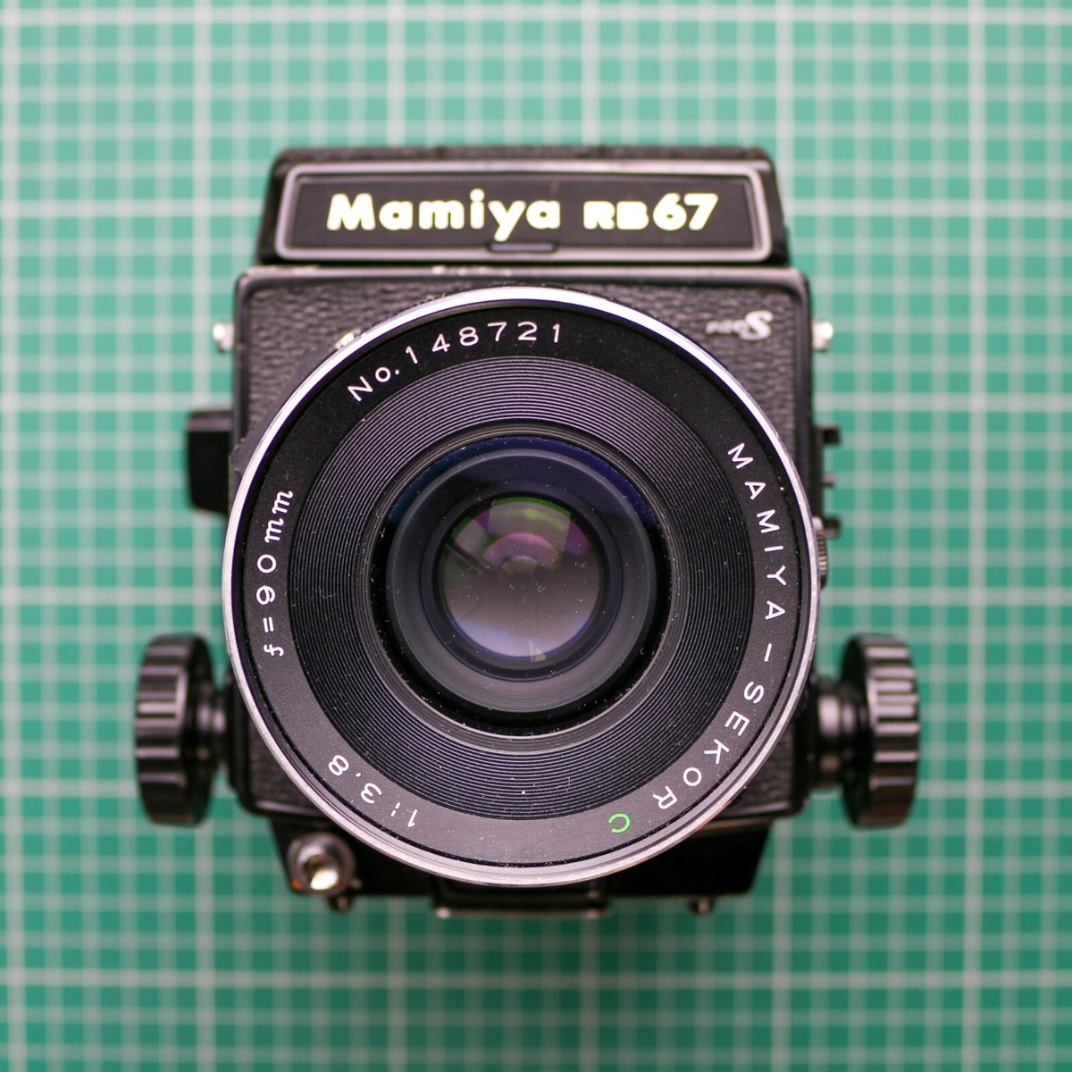 Mamiya RB67 Pro S 6x7 Film Camera 90mm Prism Grip