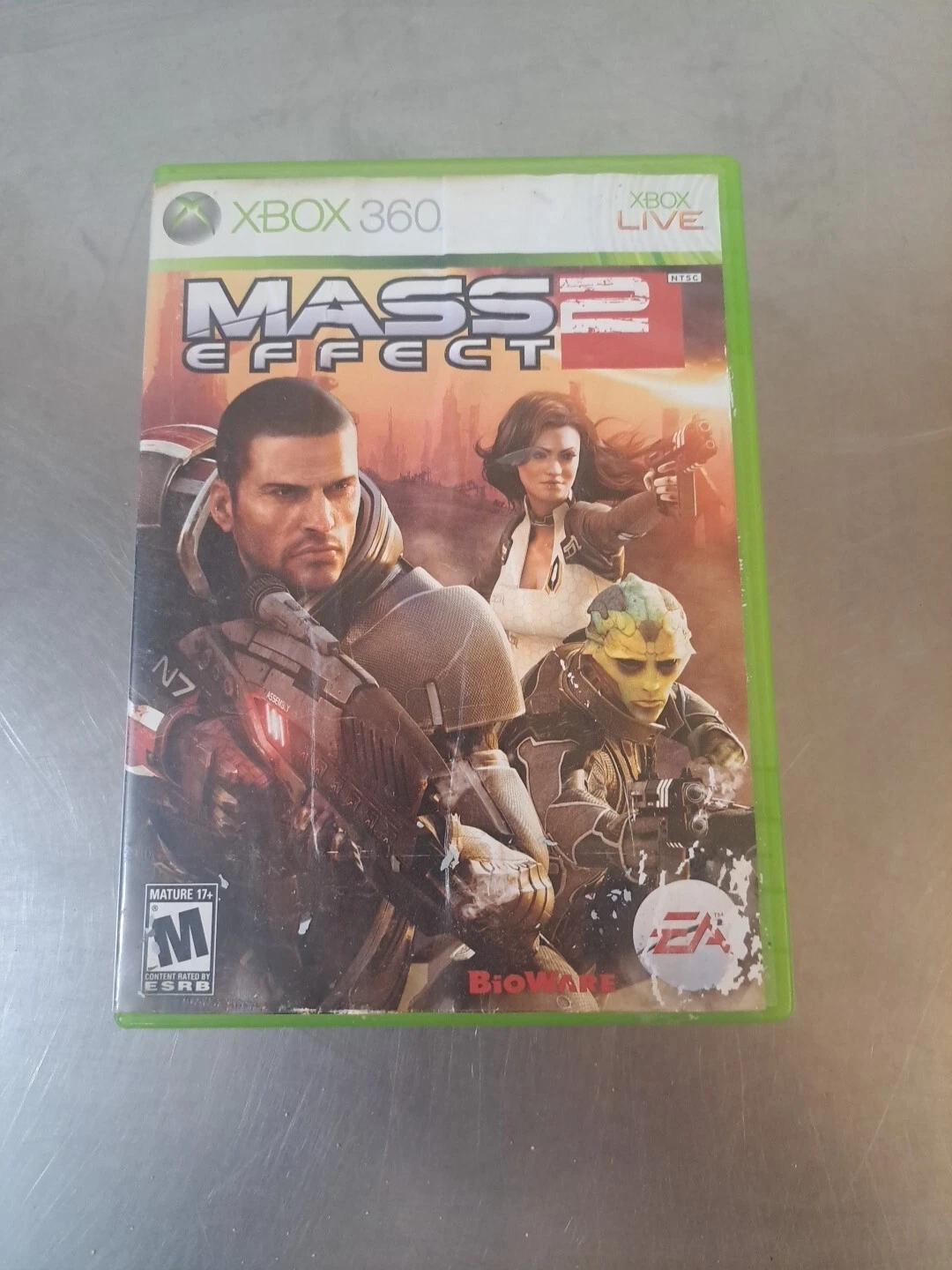 Mass Effect 2 (Microsoft Xbox 360, 2010) No Manual - Tested Working