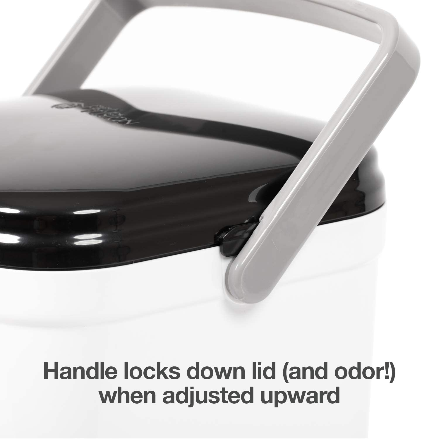 Petfusion Portable Cat Litter Disposal (Locking Handle， Complimentary